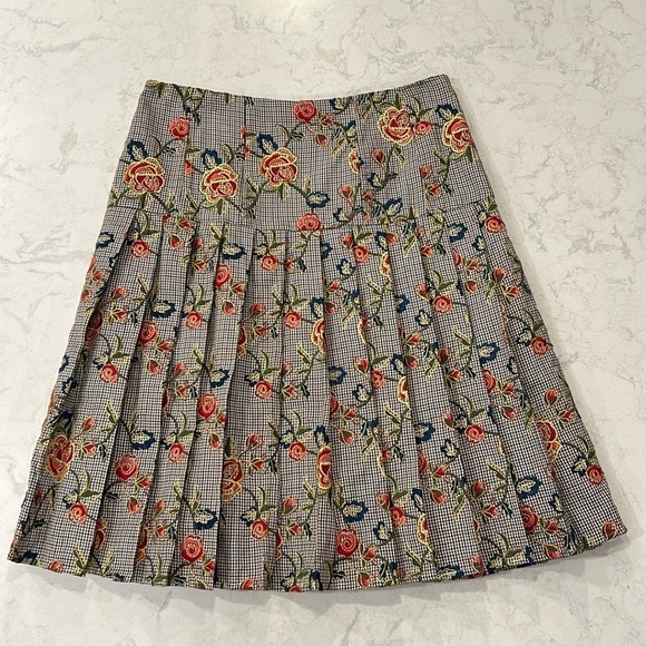 Brooks Brothers Floral Pleated Skirt - Red and Green - Picture 1 of 16